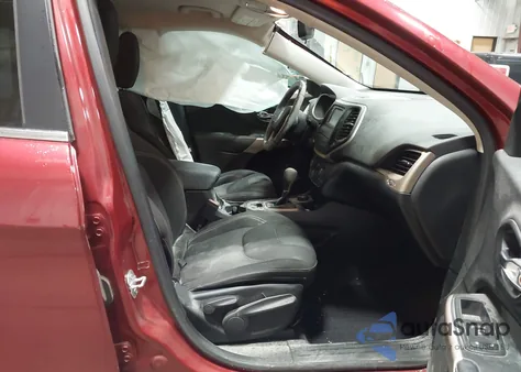 2017 Jeep Cherokee Latitude 4X4 z USA, uszkodzony, nr VIN 1C4PJMCS5HD238849